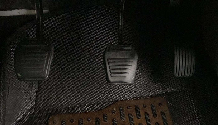 2019 Mahindra Scorpio S7, Diesel, Manual, 35,019 km, Pedals