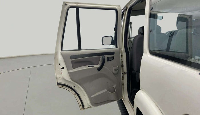 2019 Mahindra Scorpio S7, Diesel, Manual, 35,019 km, LHS Rear Door