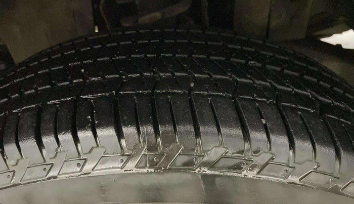 2019 Mahindra Scorpio S7, Diesel, Manual, 35,019 km, Left Front Tyre Tread