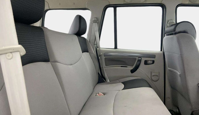 2019 Mahindra Scorpio S7, Diesel, Manual, 35,019 km, Right Side Rear Door Cabin
