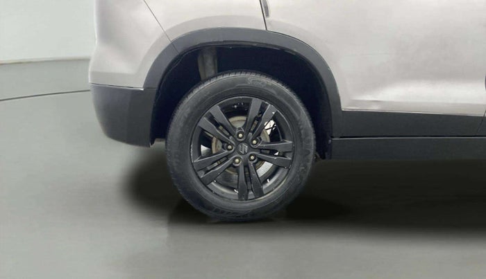 2018 Maruti Vitara Brezza ZDI, Diesel, Manual, 74,720 km, Right Rear Wheel