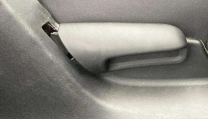 2018 Maruti Vitara Brezza ZDI, Diesel, Manual, 74,720 km, Driver Side Adjustment Panel