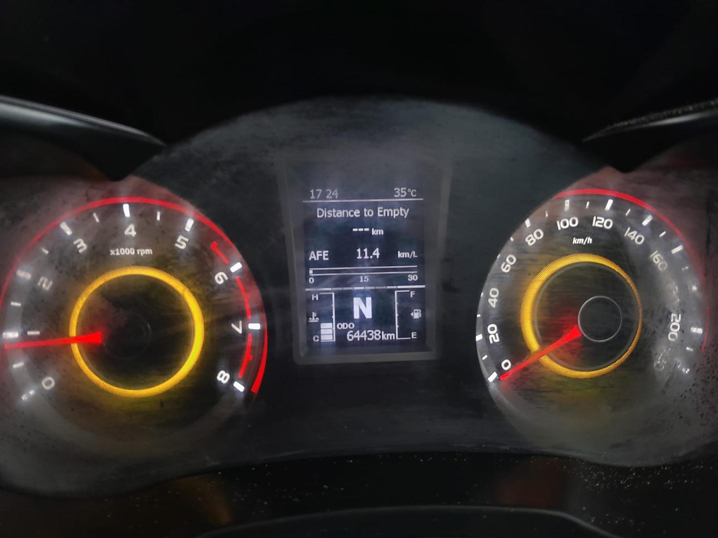 2021 Mahindra XUV300 W8 1.2 PETROL, Petrol, Manual, 64,418 km, Odometer Image