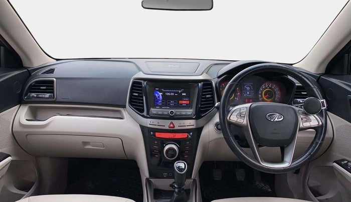 2021 Mahindra XUV300 W8 1.2 PETROL, Petrol, Manual, 64,418 km, Dashboard