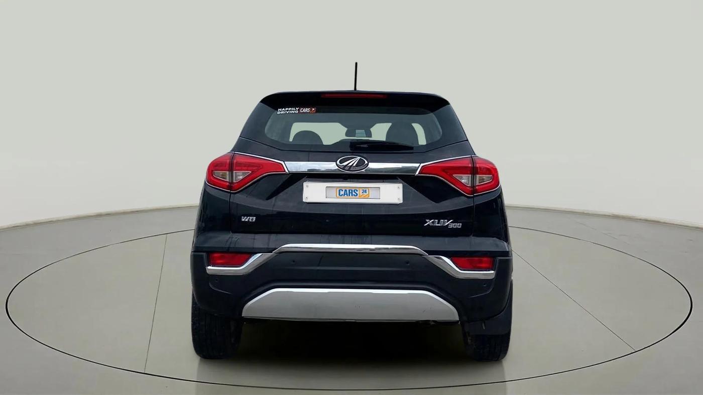 2021 Mahindra XUV300 W8 1.2 PETROL, Petrol, Manual, 64,418 km, Back/Rear