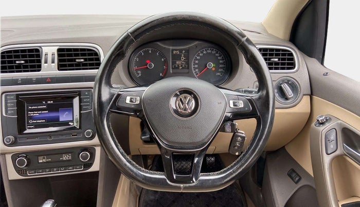 2016 Volkswagen Vento HIGHLINE PETROL AT, Petrol, Automatic, 83,355 km, Steering Wheel Close Up