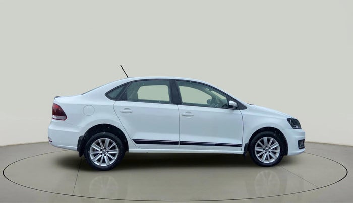 2016 Volkswagen Vento HIGHLINE PETROL AT, Petrol, Automatic, 83,355 km, Right Side View