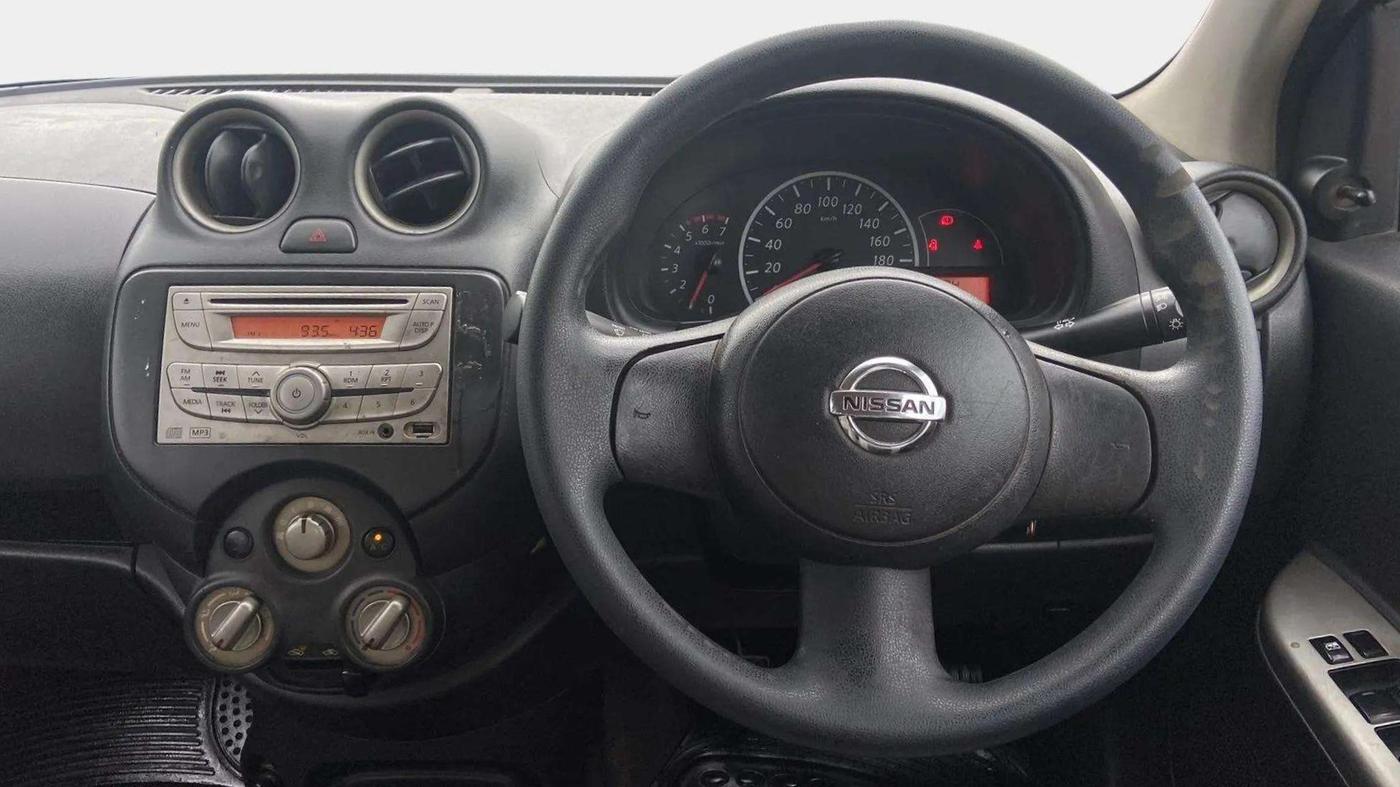 2016 Nissan Micra Active XV SAFETY PACK, Petrol, Manual, 1,07,624 km, Steering Wheel Close Up
