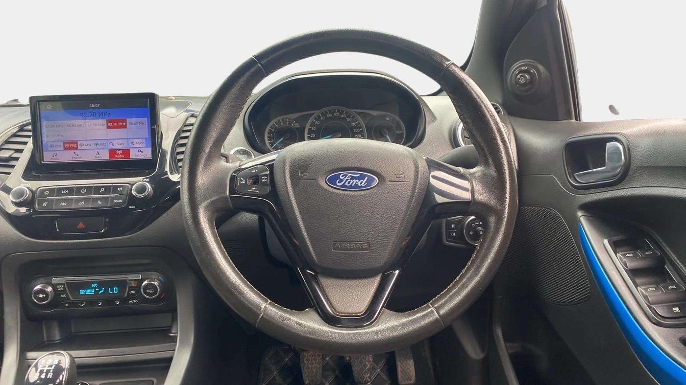 2019 Ford New Figo TITANIUM BLU 1.2 PETROL, Petrol, Manual, 46,975 km, Steering Wheel Close Up