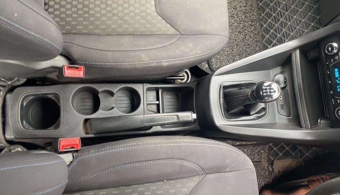 2019 Ford New Figo TITANIUM BLU 1.2 PETROL, Petrol, Manual, 47,009 km, Gear Lever