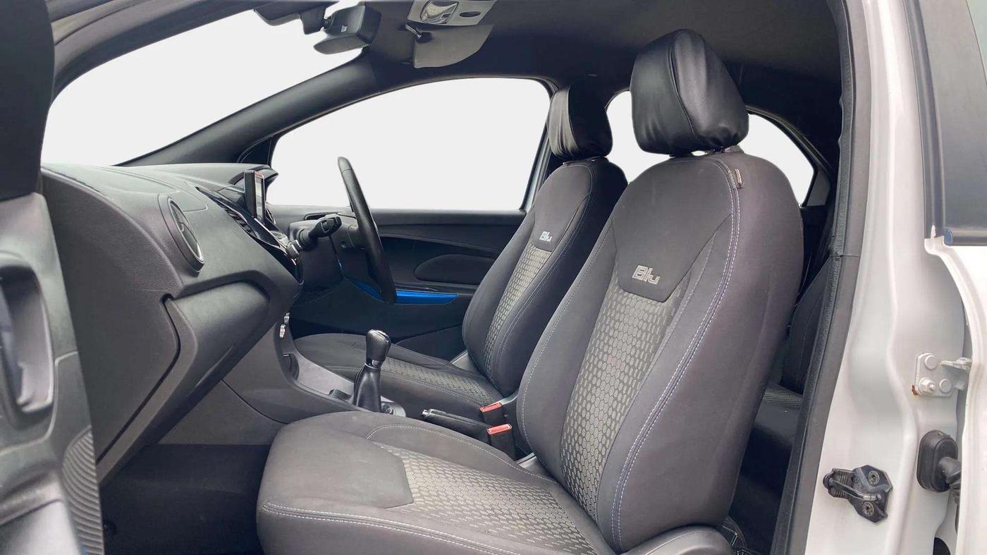 2019 Ford New Figo TITANIUM BLU 1.2 PETROL, Petrol, Manual, 46,975 km, Right Side Front Door Cabin