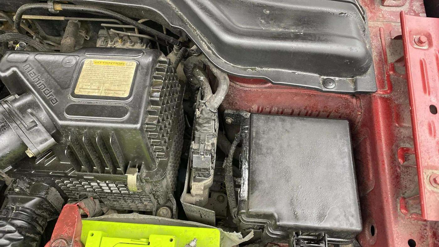 2019 Mahindra XUV300 W8 (O) 1.5 DIESEL, Diesel, Manual, 84,126 km, Engine View - Left
