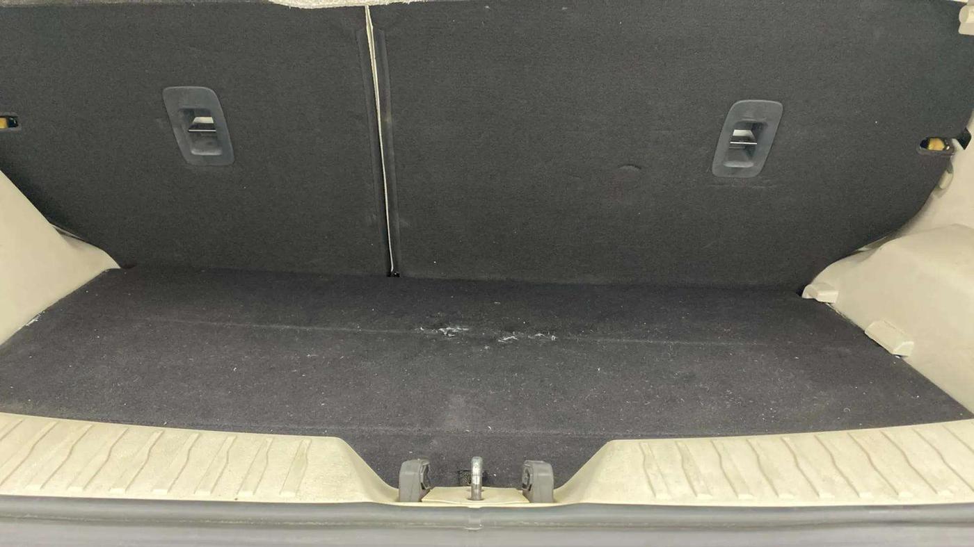 2019 Mahindra XUV300 W8 (O) 1.5 DIESEL, Diesel, Manual, 84,126 km, Boot Inside