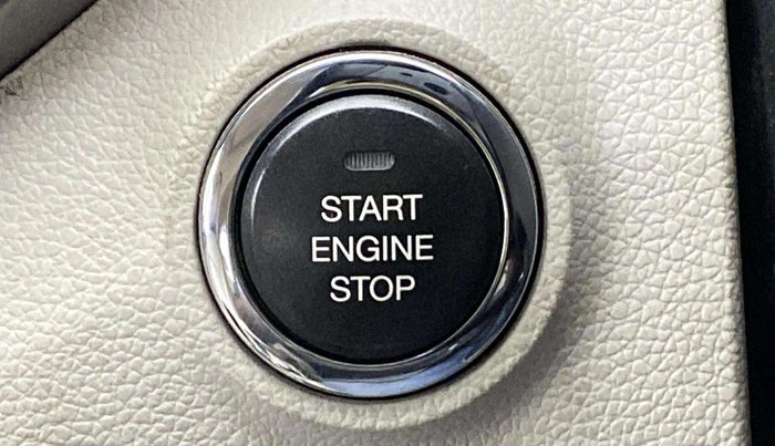 2019 Mahindra XUV300 W8 (O) 1.5 DIESEL, Diesel, Manual, 83,911 km, Keyless Start/ Stop Button