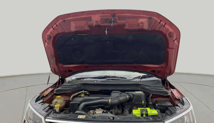 2019 Mahindra XUV300 W8 (O) 1.5 DIESEL, Diesel, Manual, 83,911 km, Open Bonet