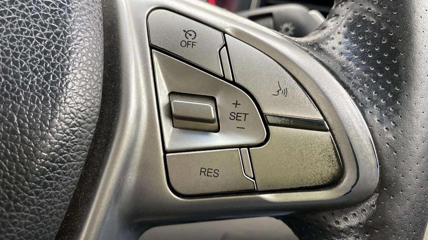 2019 Mahindra XUV300 W8 (O) 1.5 DIESEL, Diesel, Manual, 84,126 km, Adaptive Cruise Control