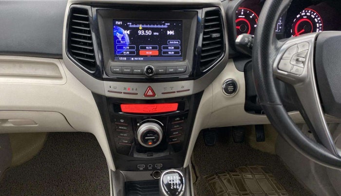 2019 Mahindra XUV300 W8 (O) 1.5 DIESEL, Diesel, Manual, 83,911 km, Air Conditioner