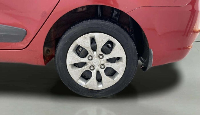 2015 Hyundai Xcent S 1.2, CNG, Manual, 1,06,921 km, Left Rear Wheel