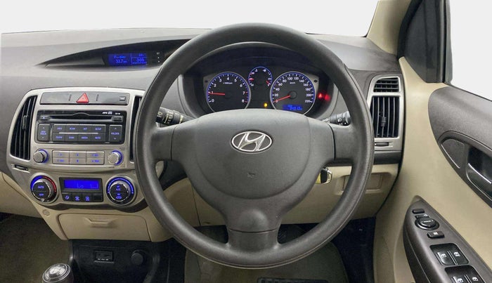 2013 Hyundai i20 MAGNA (O) 1.2, Petrol, Manual, 34,923 km, Steering Wheel Close Up