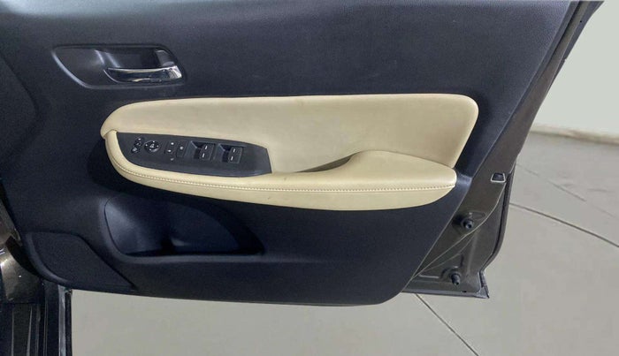 2022 Honda City 1.5L I-VTEC ZX CVT, Petrol, Automatic, 25,178 km, Driver Side Door Panels Control