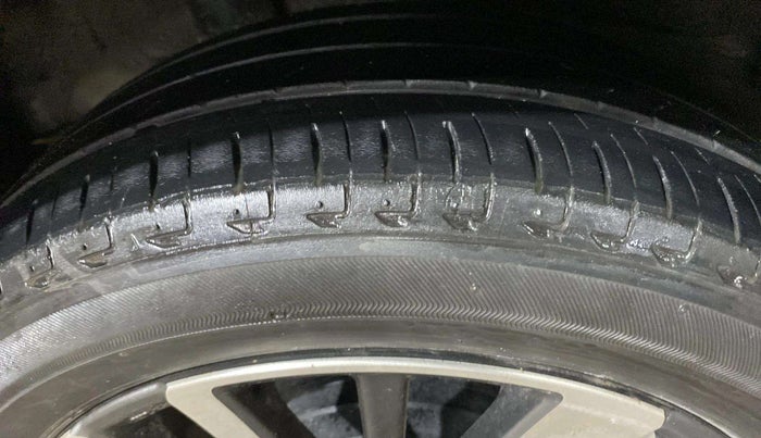 2022 Honda City 1.5L I-VTEC ZX CVT, Petrol, Automatic, 25,178 km, Left Front Tyre Tread