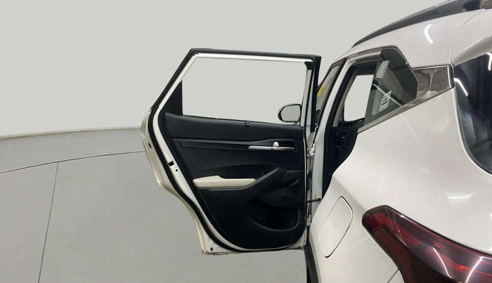 2022 KIA SELTOS HTK PLUS 1.5 IMT, Petrol, Manual, 18,588 km, LHS Rear Door