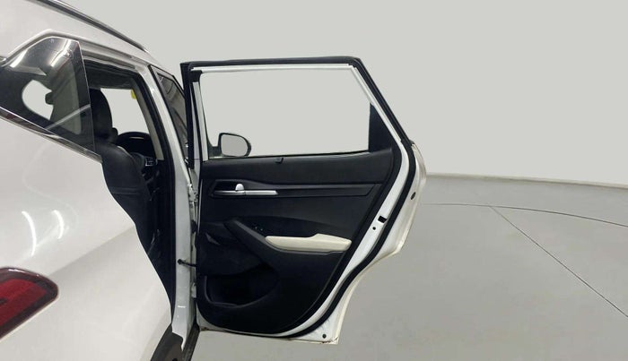 2022 KIA SELTOS HTK PLUS 1.5 IMT, Petrol, Manual, 18,588 km, RHS Rear Door