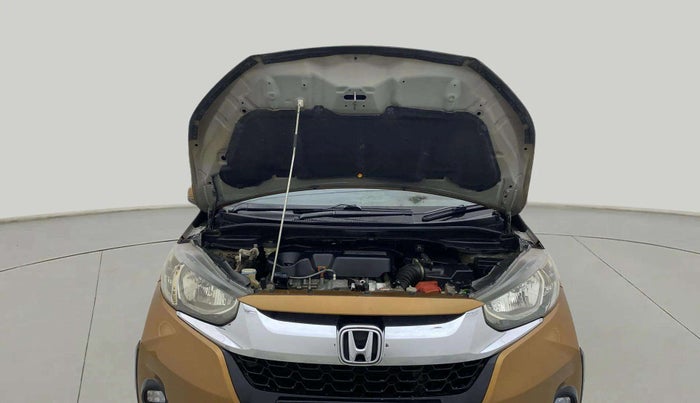 2017 Honda WR-V 1.5L I-DTEC VX MT, Diesel, Manual, 1,36,386 km, Open Bonet