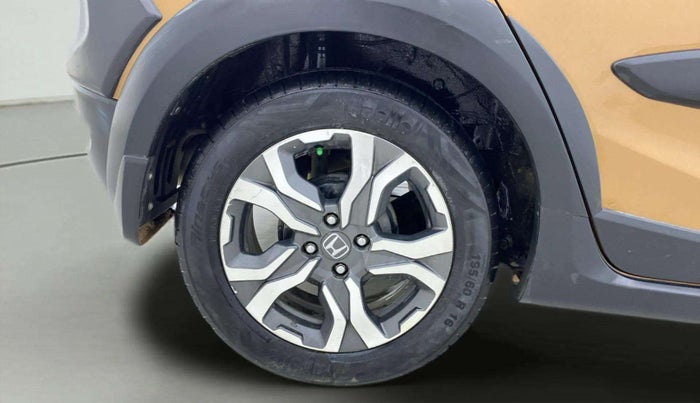 2017 Honda WR-V 1.5L I-DTEC VX MT, Diesel, Manual, 1,36,386 km, Right Rear Wheel