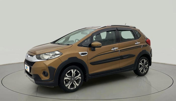 2017 Honda WR-V 1.5L I-DTEC VX MT, Diesel, Manual, 1,36,386 km, Left Front Diagonal