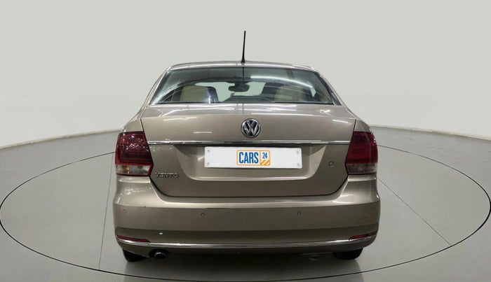 2016 Volkswagen Vento HIGHLINE 1.6 MPI, Petrol, Manual, 67,353 km, Back/Rear