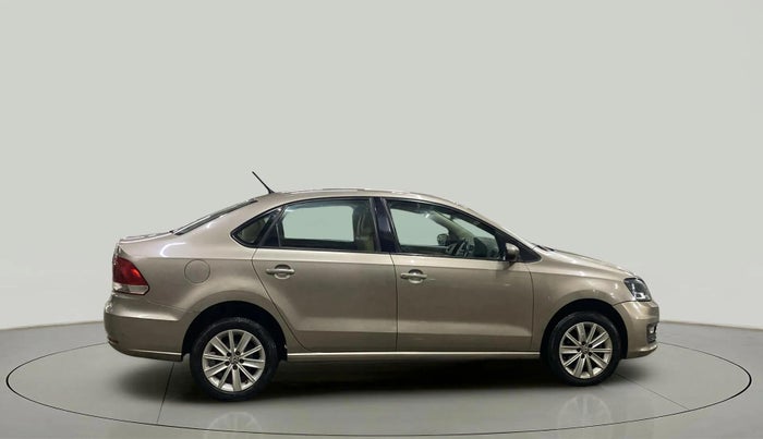 2016 Volkswagen Vento HIGHLINE 1.6 MPI, Petrol, Manual, 67,353 km, Right Side View