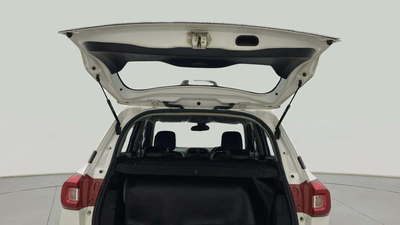 2020 Maruti Vitara Brezza ZXI PLUS, CNG, Manual, 75,815 km, Boot Door Open