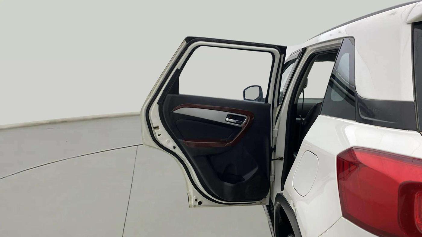 2020 Maruti Vitara Brezza ZXI PLUS, CNG, Manual, 75,815 km, LHS Rear Door
