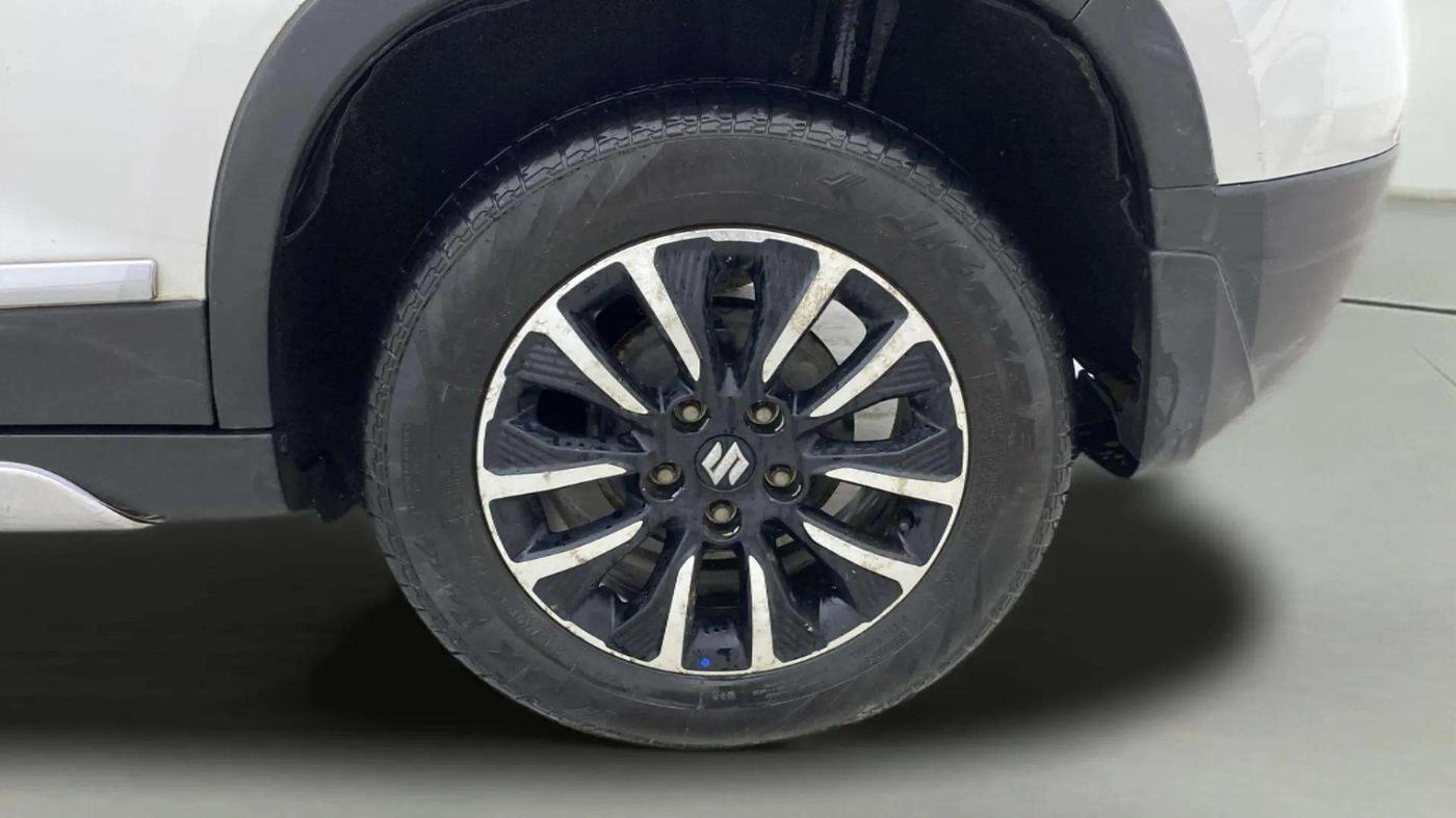 2020 Maruti Vitara Brezza ZXI PLUS, CNG, Manual, 75,815 km, Left Rear Wheel