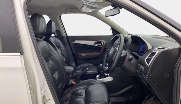 2020 Maruti Vitara Brezza ZXI PLUS, CNG, Manual, 75,784 km, Right Side Front Door Cabin