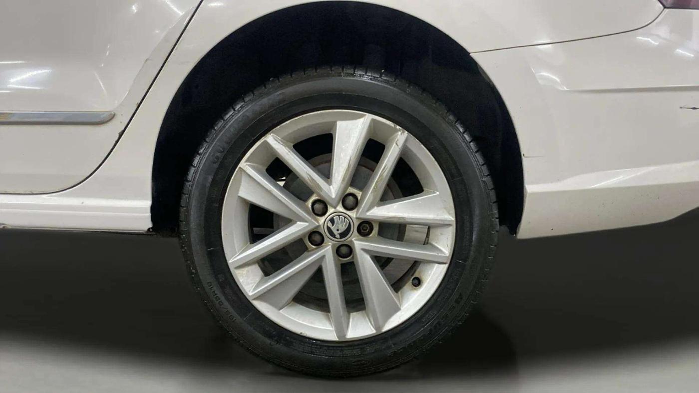 2021 Skoda Rapid STYLE AT TSI, Petrol, Automatic, 31,639 km, Left Rear Wheel