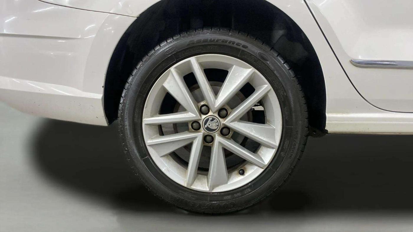 2021 Skoda Rapid STYLE AT TSI, Petrol, Automatic, 31,639 km, Right Rear Wheel