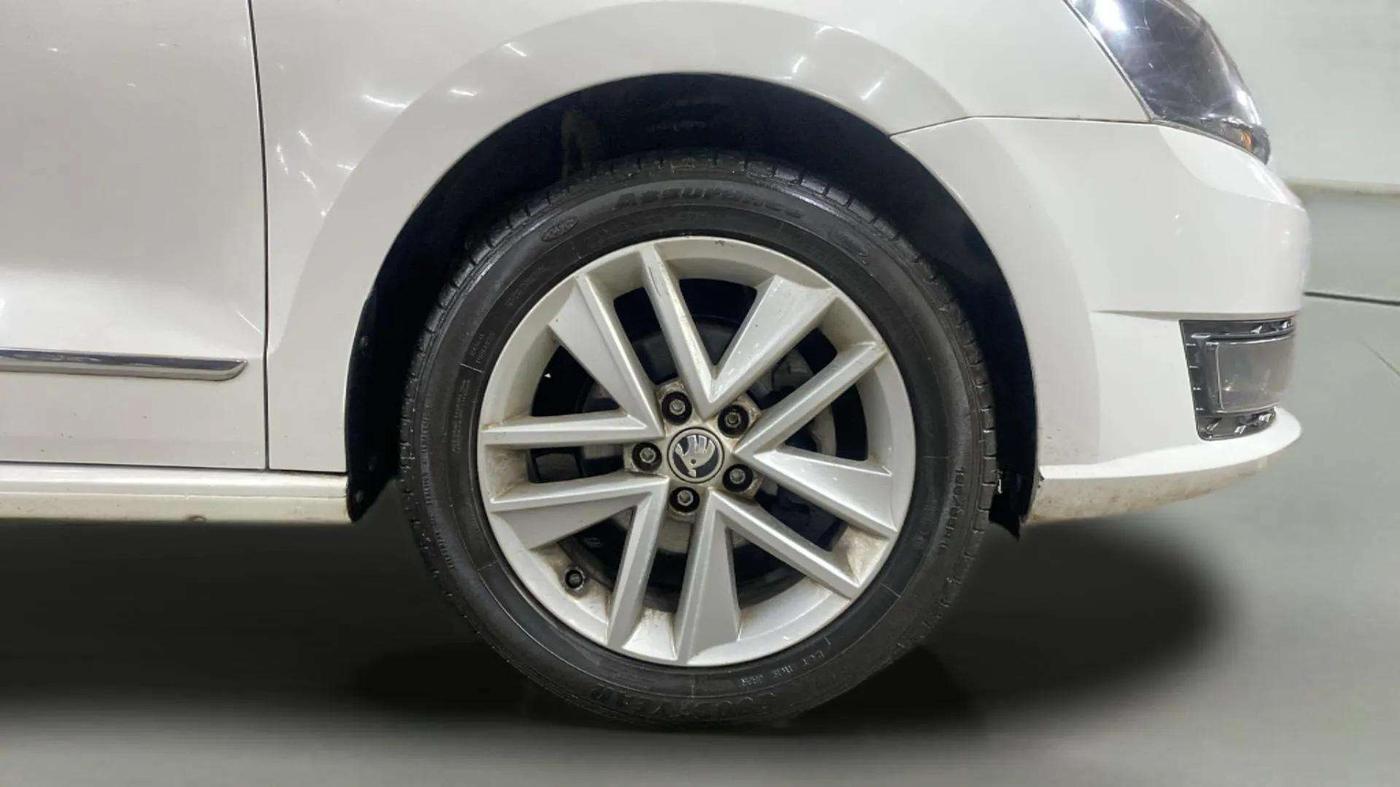 2021 Skoda Rapid STYLE AT TSI, Petrol, Automatic, 31,639 km, Right Front Wheel