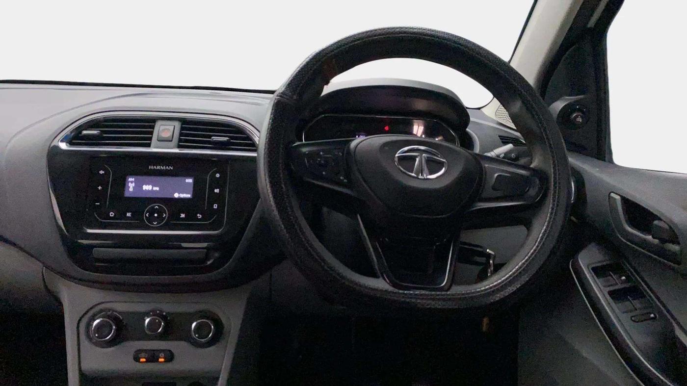 2023 Tata Tiago XT RHYTHM PETROL, Petrol, Manual, 31,158 km, Steering Wheel Close Up