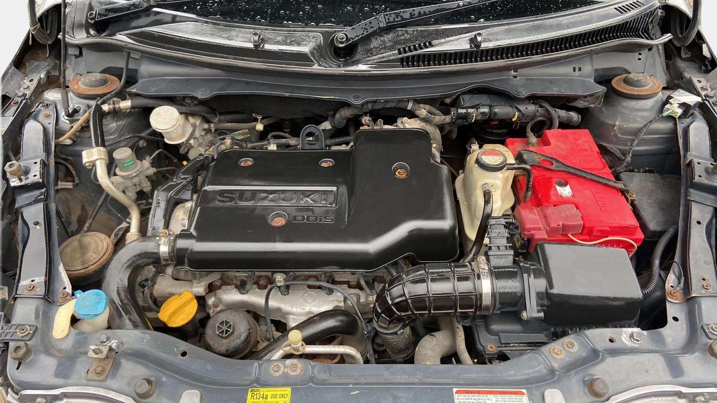 2014 Maruti Swift Dzire VDI, Diesel, Manual, 84,748 km, Open Bonet