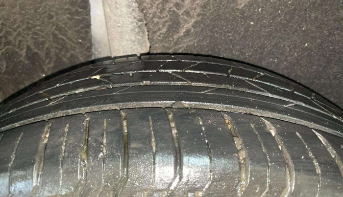 2018 Maruti Baleno ZETA PETROL 1.2, Petrol, Manual, 98,676 km, Right Rear Tyre Tread