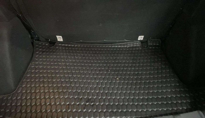 2023 Tata NEXON XMA SUNROOF DIESEL, Diesel, Automatic, 50,133 km, Boot Inside