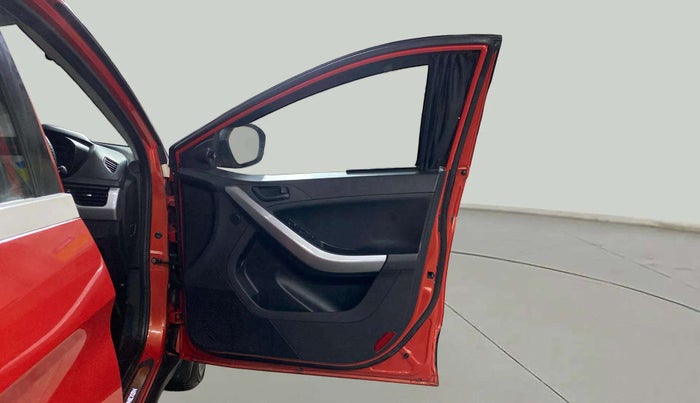 2023 Tata NEXON XMA SUNROOF DIESEL, Diesel, Automatic, 50,133 km, RHS Front Door