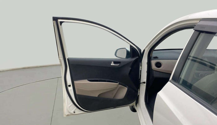 2015 Hyundai Xcent S 1.2, Petrol, Manual, 40,889 km, LHS Front Door