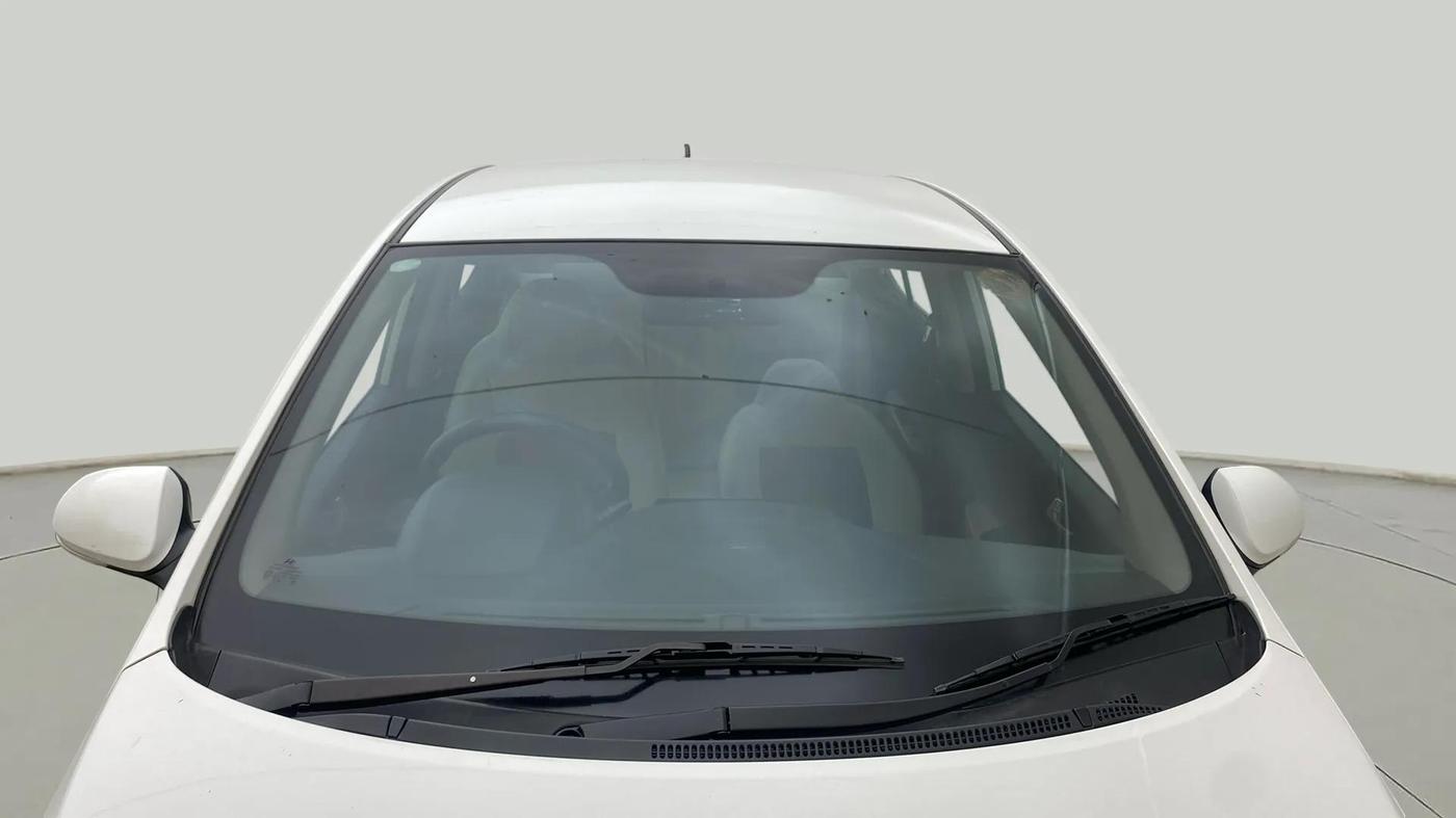 2015 Hyundai Xcent S 1.2, Petrol, Manual, 40,889 km, Front Windshield