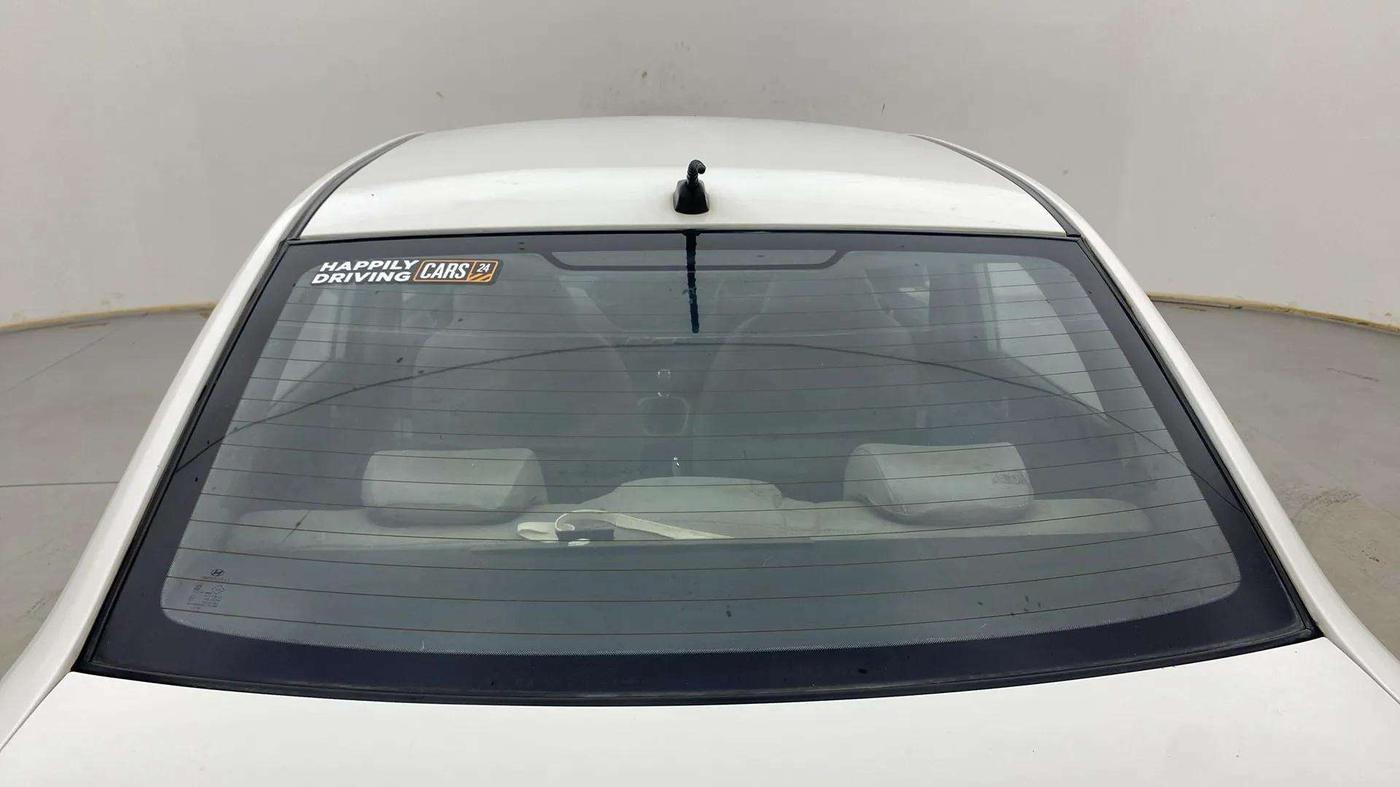 2015 Hyundai Xcent S 1.2, Petrol, Manual, 40,889 km, Rear Windshield