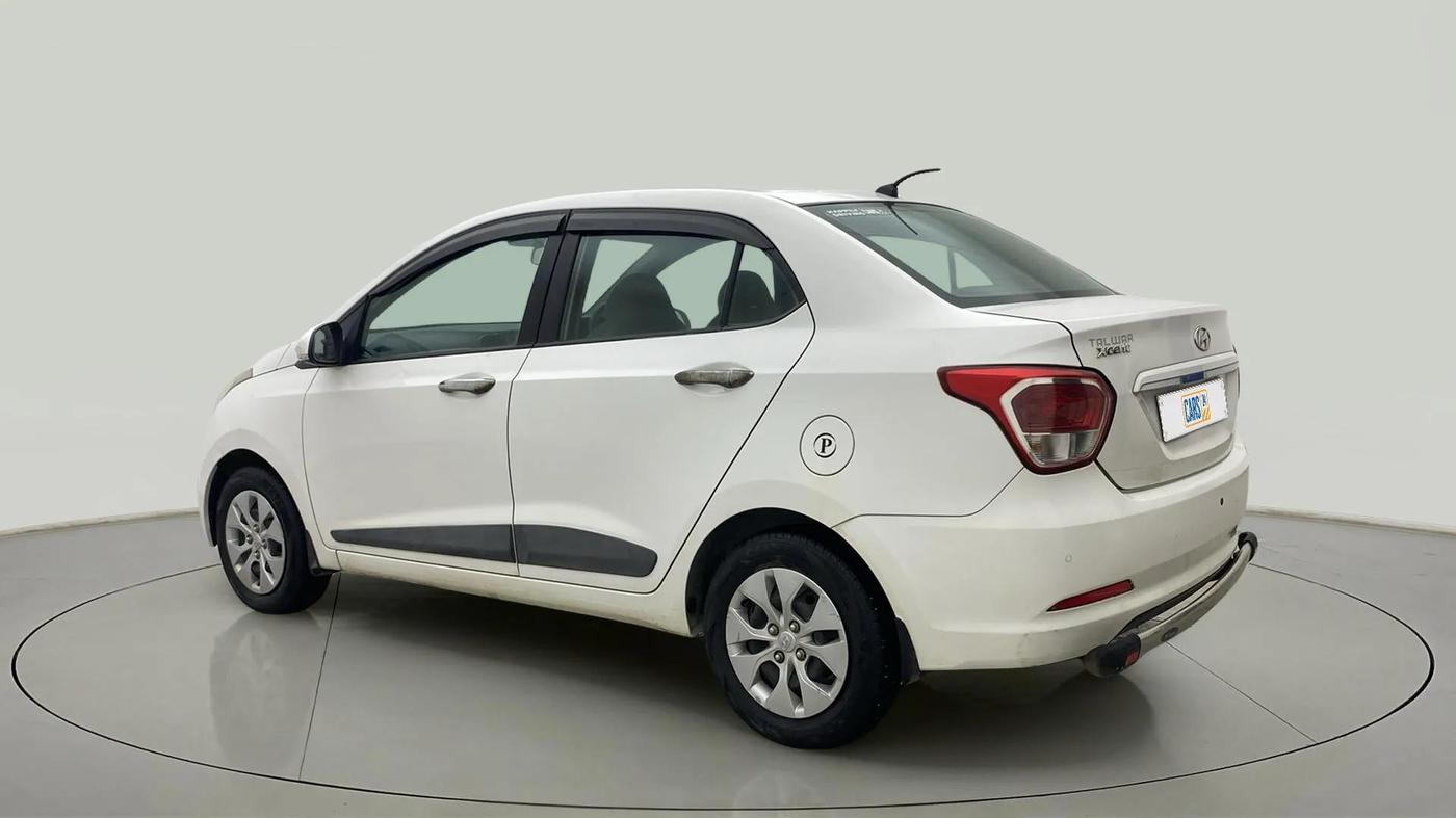 2015 Hyundai Xcent S 1.2, Petrol, Manual, 40,889 km, Left Back Diagonal