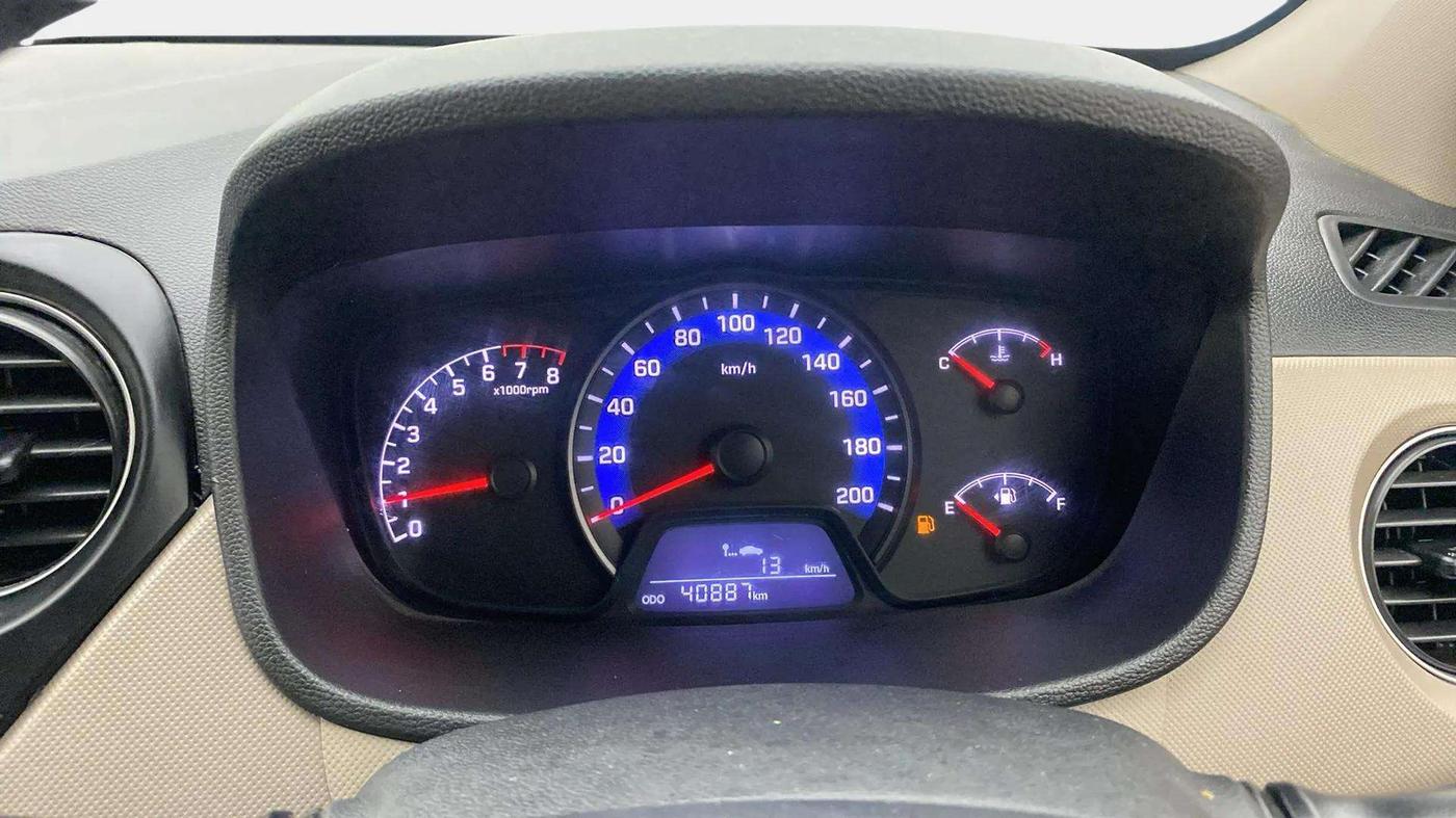 2015 Hyundai Xcent S 1.2, Petrol, Manual, 40,889 km, Odometer Image