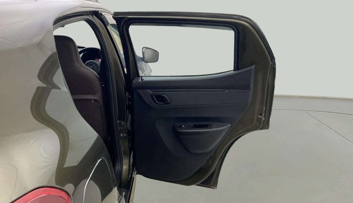 2021 Renault Kwid RXT 1.0 AMT (O), Petrol, Automatic, 40,280 km, RHS Rear Door